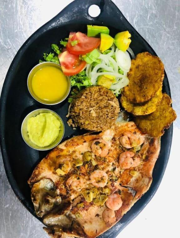 Hotel Y Restaurante Bienmesabe Santa Fe de Antioquia Eksteriør bilde