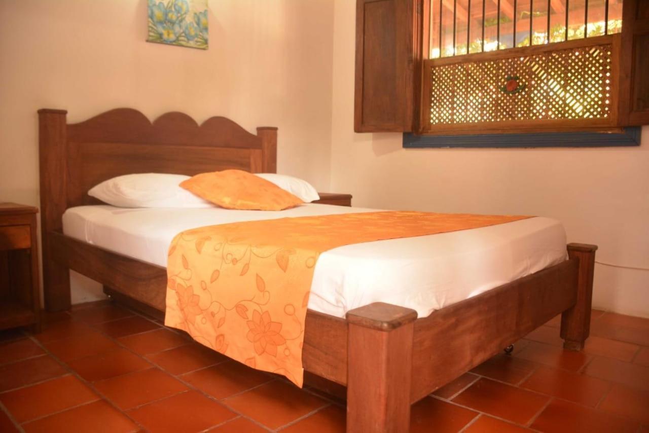 Hotel Y Restaurante Bienmesabe Santa Fe de Antioquia Eksteriør bilde