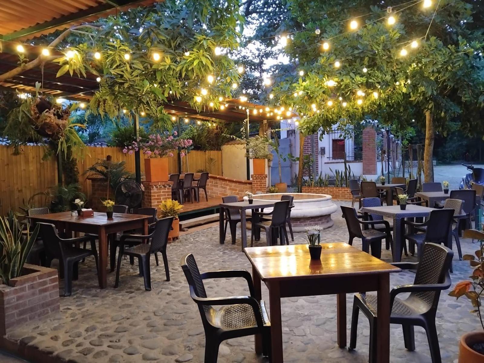 Hotel Y Restaurante Bienmesabe Santa Fe de Antioquia Eksteriør bilde