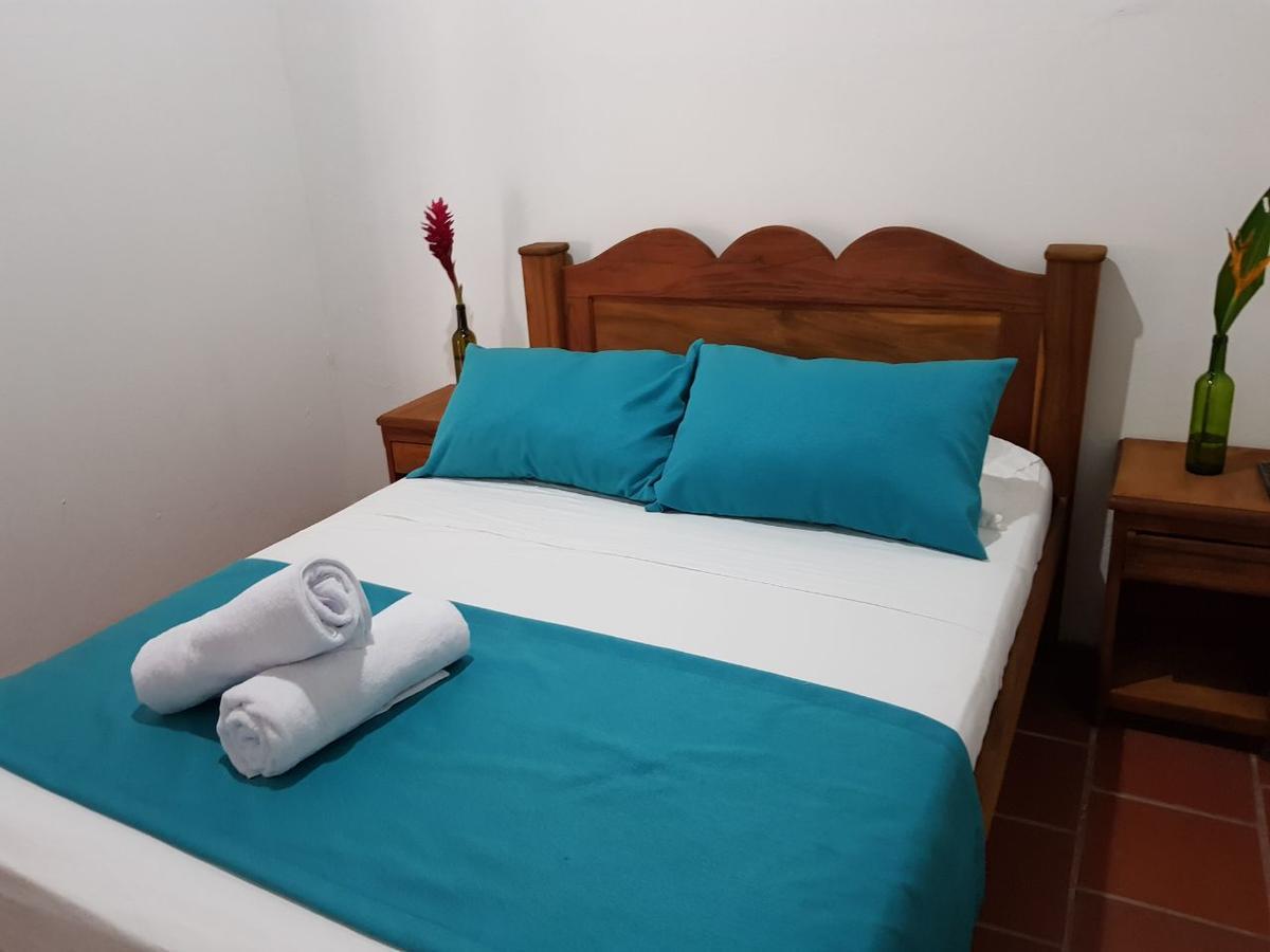 Hotel Y Restaurante Bienmesabe Santa Fe de Antioquia Eksteriør bilde